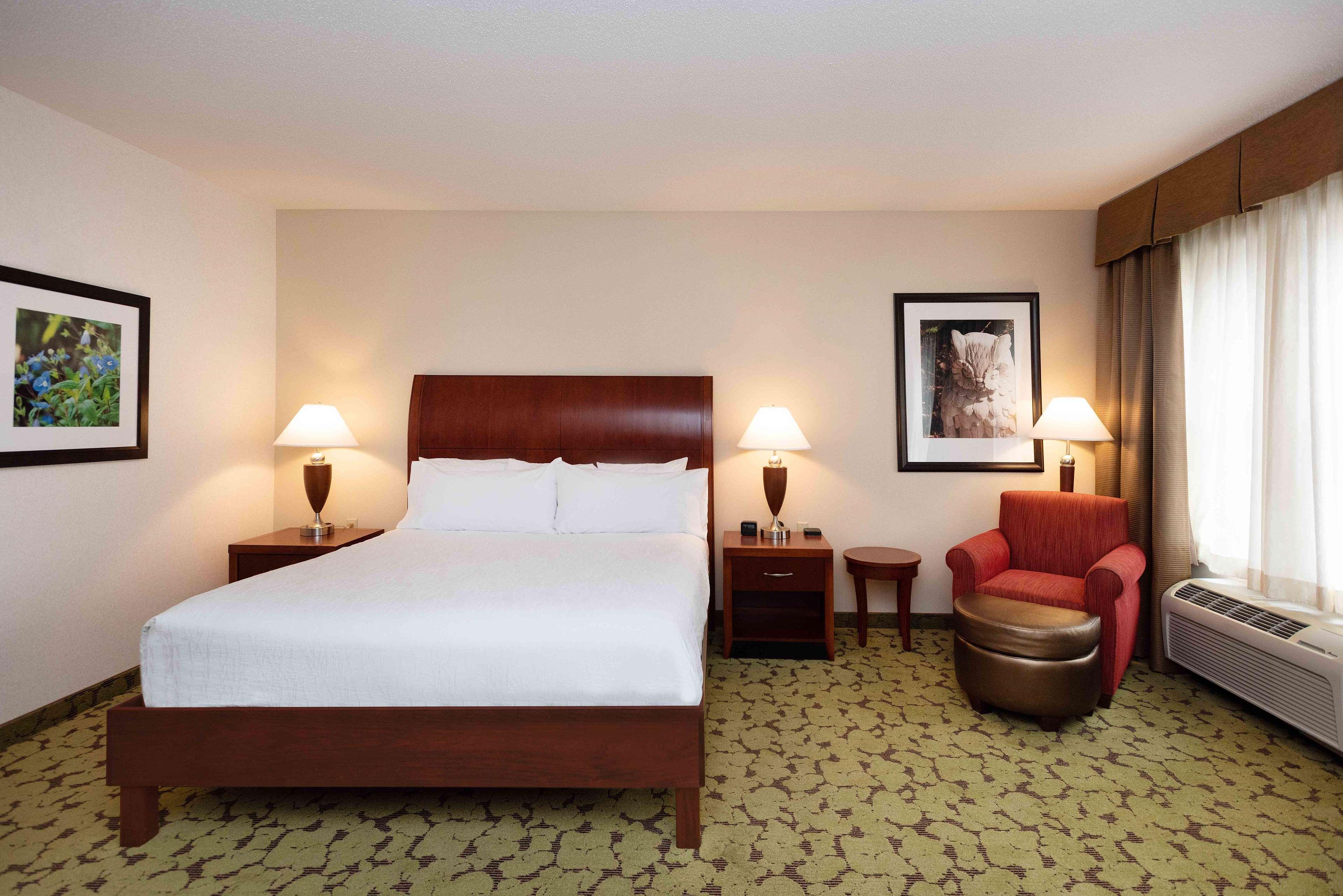 Hilton Garden Inn Bloomington Dış mekan fotoğraf