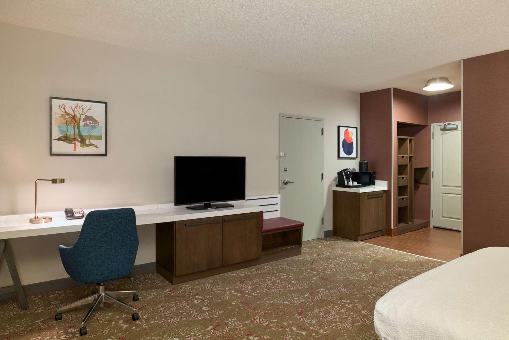 Hilton Garden Inn Bloomington Dış mekan fotoğraf