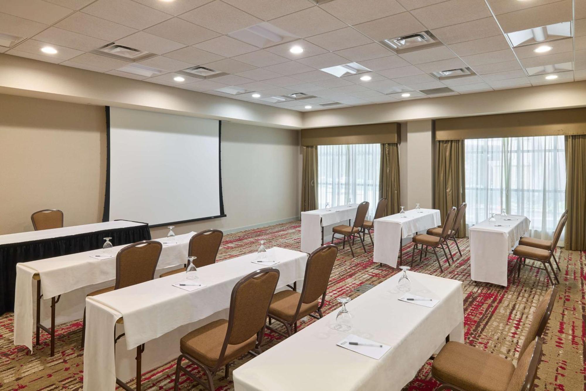 Hilton Garden Inn Bloomington Dış mekan fotoğraf