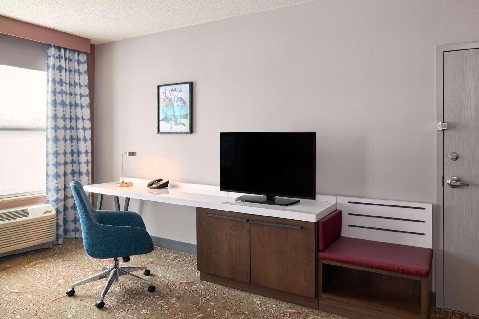 Hilton Garden Inn Bloomington Dış mekan fotoğraf