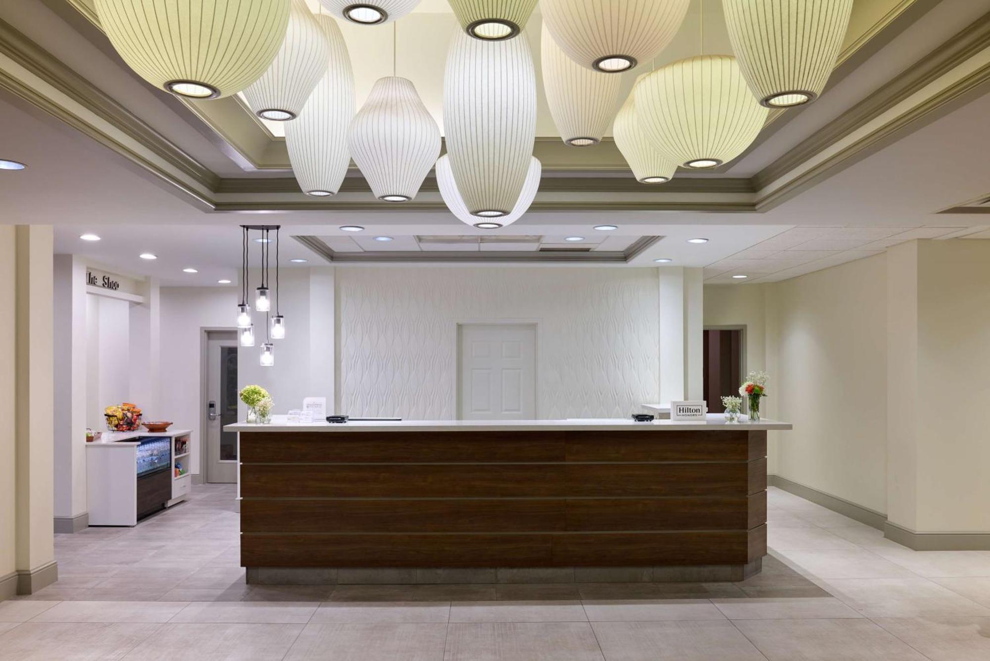 Hilton Garden Inn Bloomington Dış mekan fotoğraf