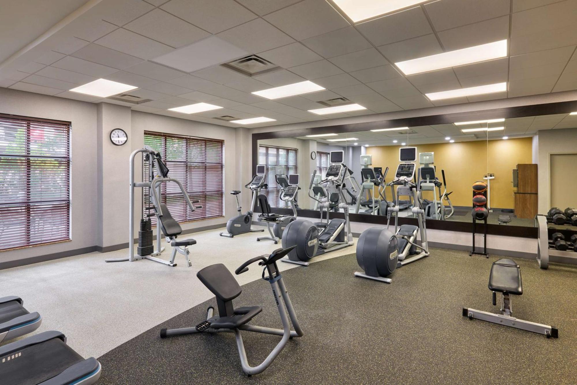 Hilton Garden Inn Bloomington Dış mekan fotoğraf