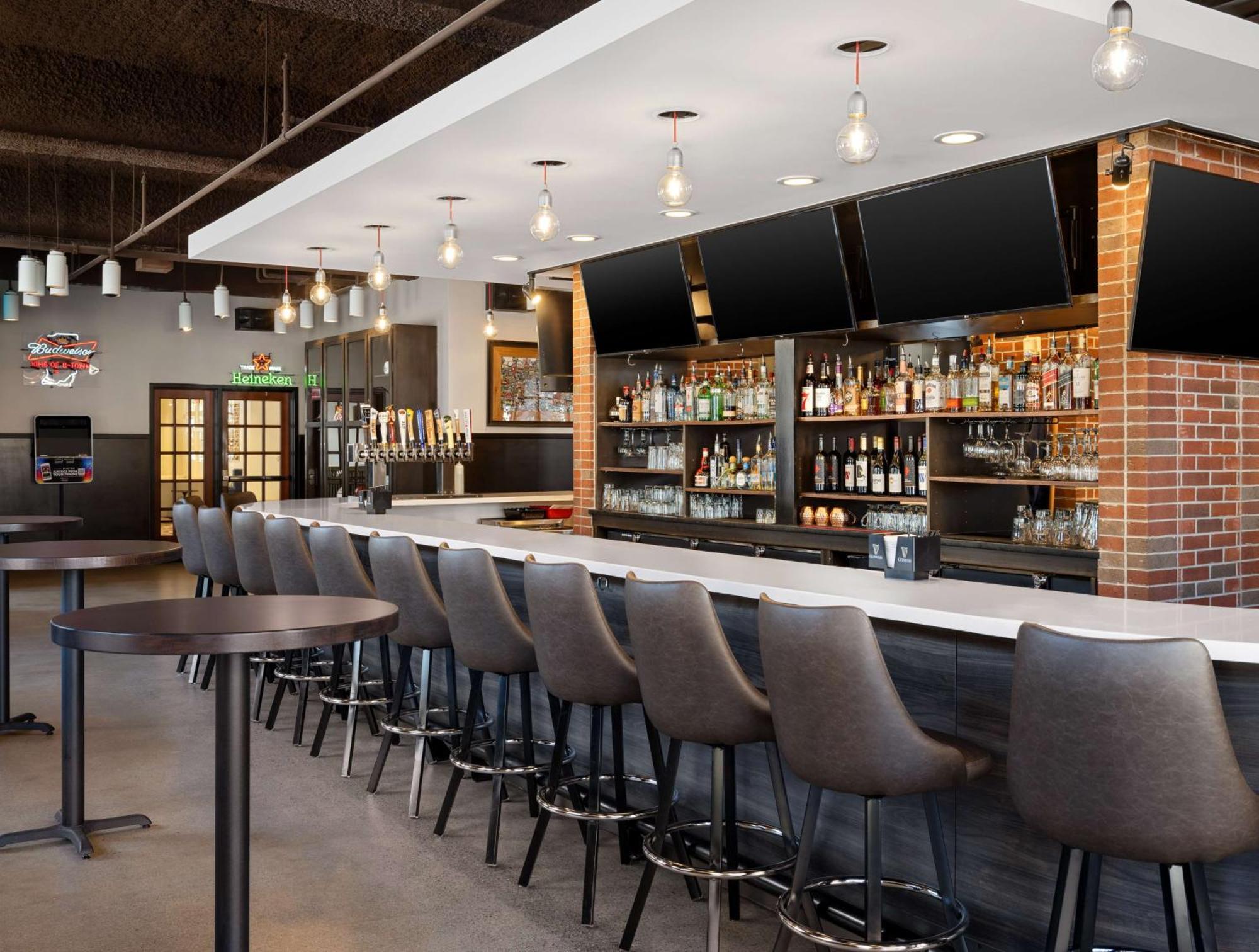 Hilton Garden Inn Bloomington Dış mekan fotoğraf