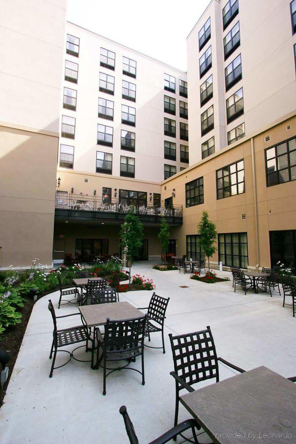 Hilton Garden Inn Bloomington Dış mekan fotoğraf